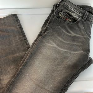 Diesel “Thavar” jog jeans